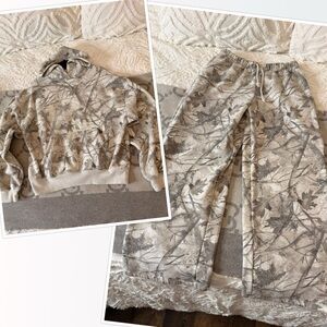 Sws grey Neutral Leaf Print Hoodie & Jogger Set